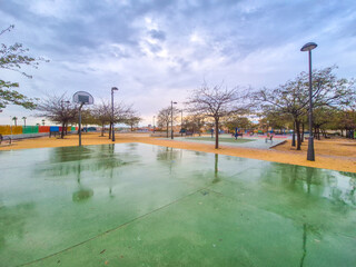 Vega Baja del Segura - Torrevieja - Parque y parque infantil.