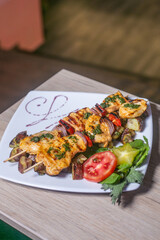 Brochetas de pollo, grilled chicken skewers