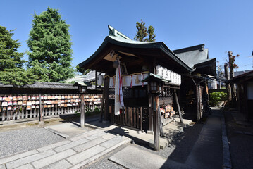 劔神社　拝殿と本殿　京都市東山区