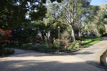 Le parc botanique de la tour vieille, jardin botanique et parc public, ville d'Alès, département du Gard, France