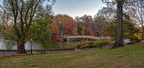 Bow bridge in autumn