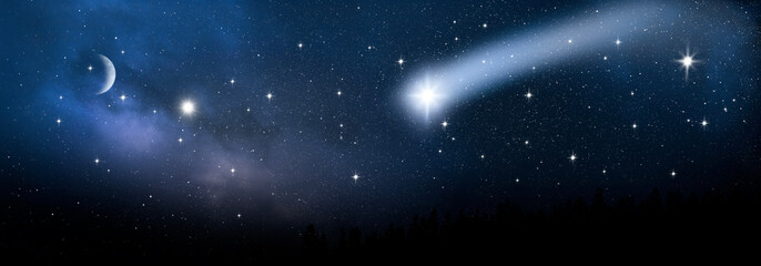 Sternenhimmel mit Komet bei Nacht