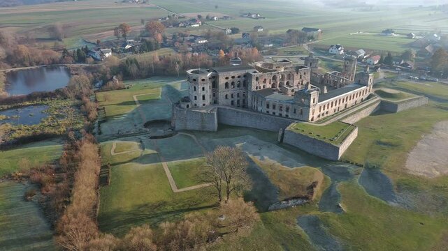 Krzyżtop&oacute;r Castle in Ujazd, Poland.