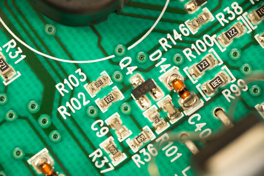 pcb, printed circuit board, elements, integrated circuit, vss, mrb, voltage regulator, capacitor, markings, complicated, hardware, technology