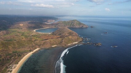 Montaña playa mar indonesia Lombok