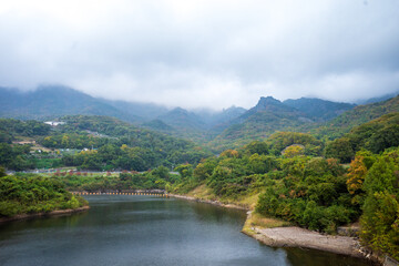 日本の香川県の小豆島の寒霞渓の秋の美しい紅葉