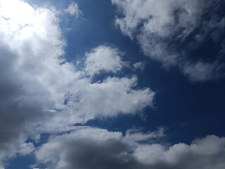 Obraz premium Sky and clouds and trees