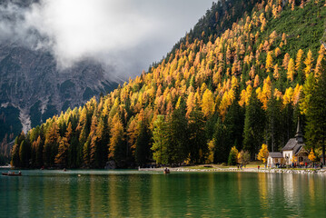 lago di braies Dolomitas Italia