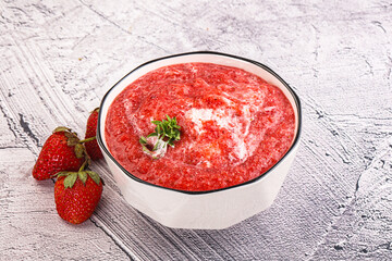 Strawberry soup with strachatella cheese