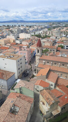Fototapeta premium Vue aérienne sur la ville de Palavas-les-Flots, située dans le département de l'Hérault en France 