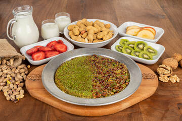 Turkish Kunefe Dessert (Künefe Tatlisi) Photo