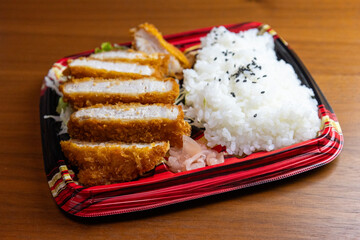 とんかつ弁当