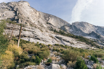Obraz premium road to El Capitan and Yosemite Valley in Yosemite National Park in California, usa - sep 2th 2023