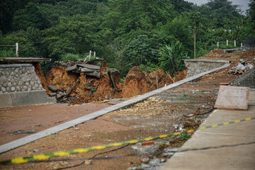 Landslide conditions in a housing cluster.