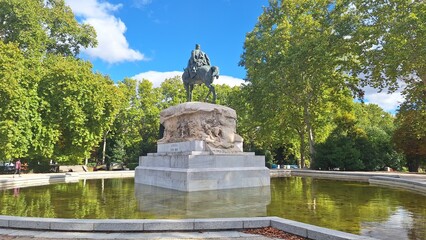 Fototapeta premium Madrid, ciudad de historia y verdes