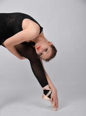 balerina, tänzerin, klassisches, balett, balet, ballerina, tänzerin, dancing, frau, schönheit, fitnes, körper, sport, leitbild, gestalten, leute, aufgaben, person, lebensstil, haar, atelier, 1, beklei © fotoak80