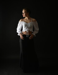 Flamenco ballerina balerina spanishces mädchen portrait mit schicker bluse lowkey © fotoak80