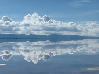 Fototapeta premium Reflection on Bolivia's Uyuni Salt Flats