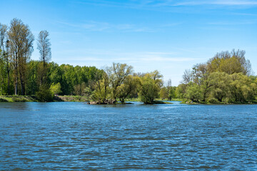 Blick über die Donau auf die Isarmündung bei Deggendorf