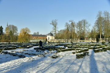 Le Jardin des Fleurs sous la neige au domaine d'Arenberg à Enghien 