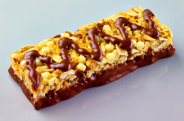 Muesliriegel mit Schokolade, süss, Schokolade, gesund, Riegel, 