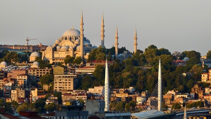 Obraz premium The sunset view of Halic in Istanbul, Turkey