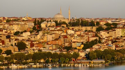Obraz premium The sunset view of Halic in Istanbul, Turkey