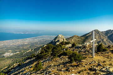 Wanderung auf den höchsten Punkt der griechischen Insel Kos in der Süd Ägäis - dem Mount Dikeos...