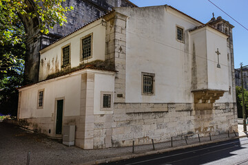 Fototapeta premium Chapel of Our Lady of Monserrate built into one of the stone arches of Amoreiras section of the Aguas Livres Aqueduct (
