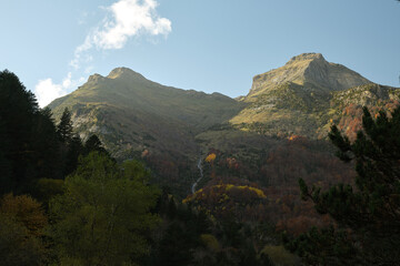 mountains divided by a river