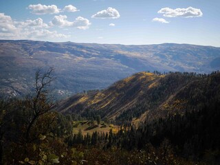 Fototapeta premium High up View of San Juan Mountains in southern Colorado near Durango in autumn
