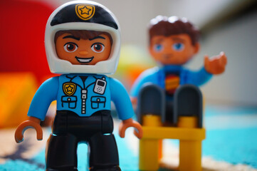 Naklejka premium Lego Duplo police officer