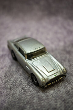 Mattel Hot Wheels Aston Martin toy car