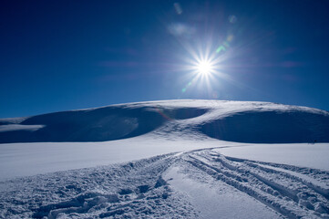 シュプールがついた斜面