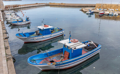 Obraz premium Im Hafen von Gallipoli, Apulien, Italien.