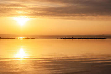 Obraz premium sunset over the sea