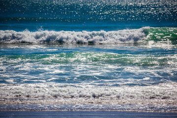 the moment of Splashing Waves