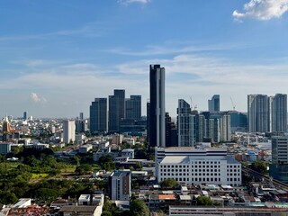 Obraz premium Skyline of Sukhumvit road Bangkok the capital of thailand
