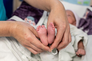 Piecesitos de bebe prematuro - Premature baby little foot