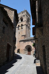 Fototapeta premium Iglesia de Aínsa, Huesca.