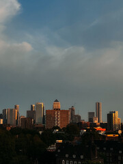 Obraz premium city skyline at sunset