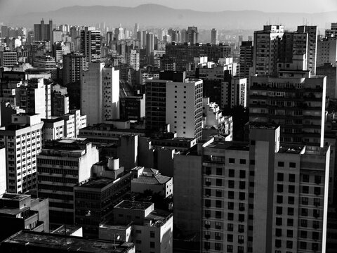 Fototapeta paisagem urbana em preto e branco do centro de sao paulo