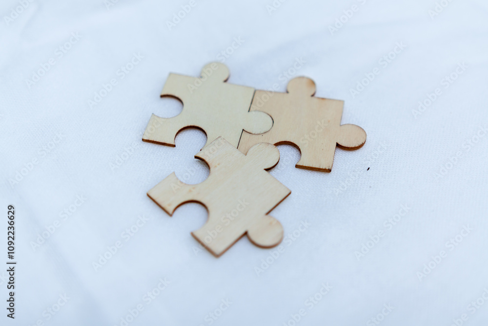 Leinwandbilder strategic business collaboration puzzle pieces representing teamwork modern office visual content pr