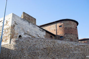Torres, entradas y muralla de León, España