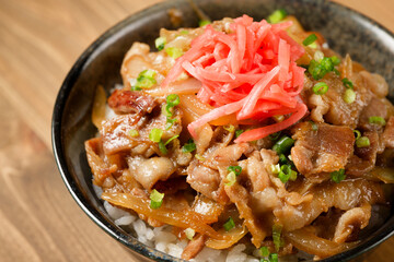 豚バラ丼