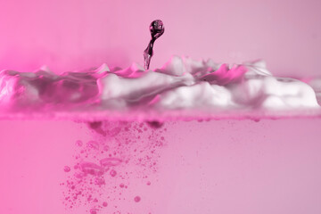 schaum farbe tropfen wasser pink