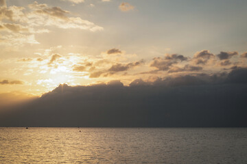 Coucher de soleil en bord de mer