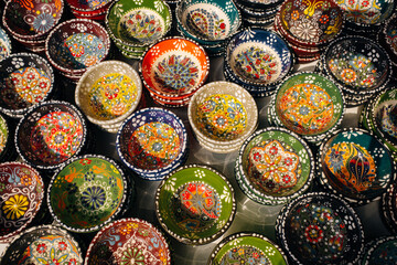 Classical Turkish ceramics on the Istanbul Grand Bazaar. Istanbul, Turkey