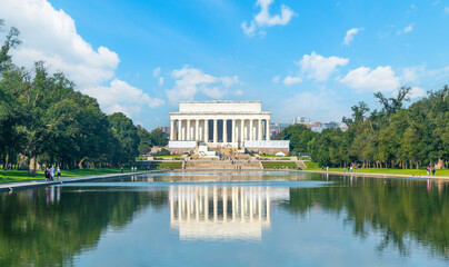 Lincoln Memorial reflected on the pool