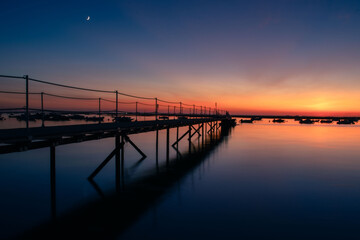 Obraz premium Sunset over the ocean